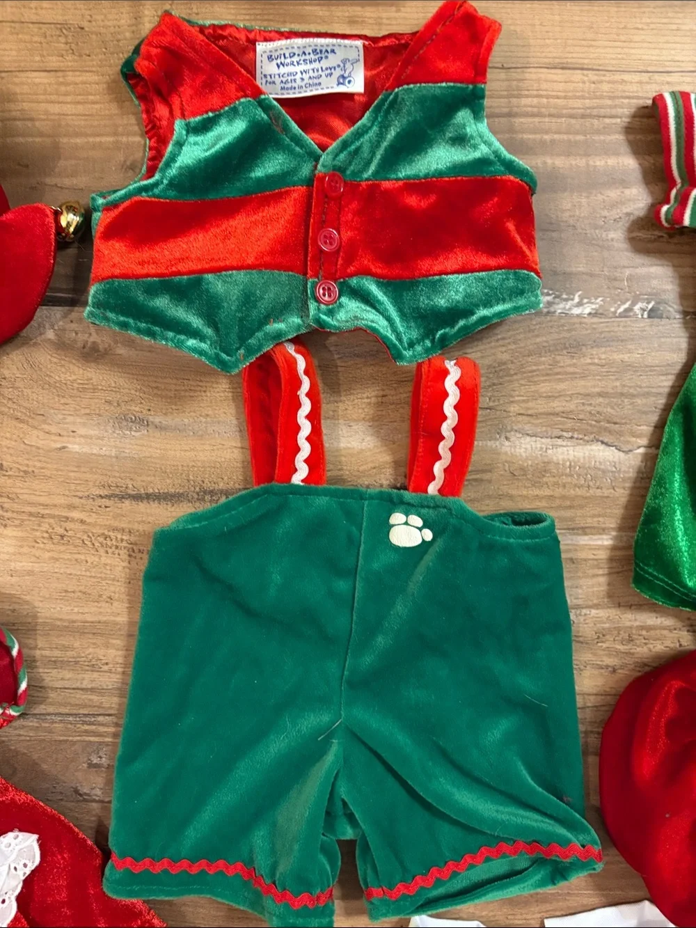 Build-A-Bear Holiday 4 Complete Outfits Red, Green, White & sailor